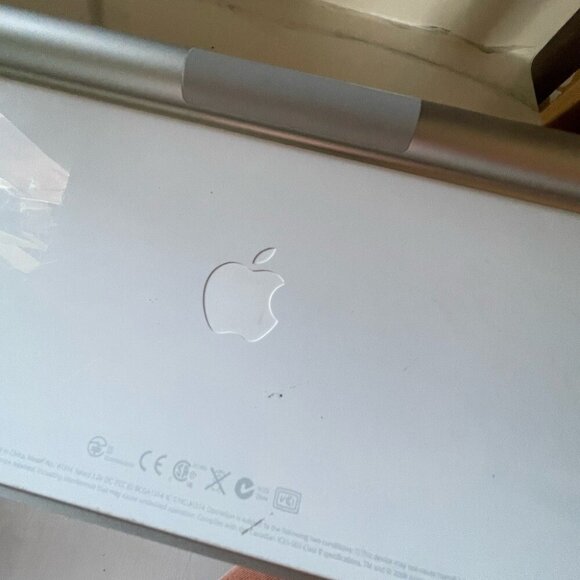 Apple magic bluetooth Wireless Silver Keyboard - Picture 5 of 5